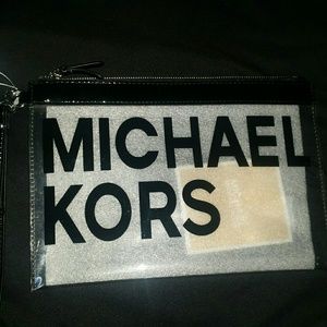Michael kors clutch
